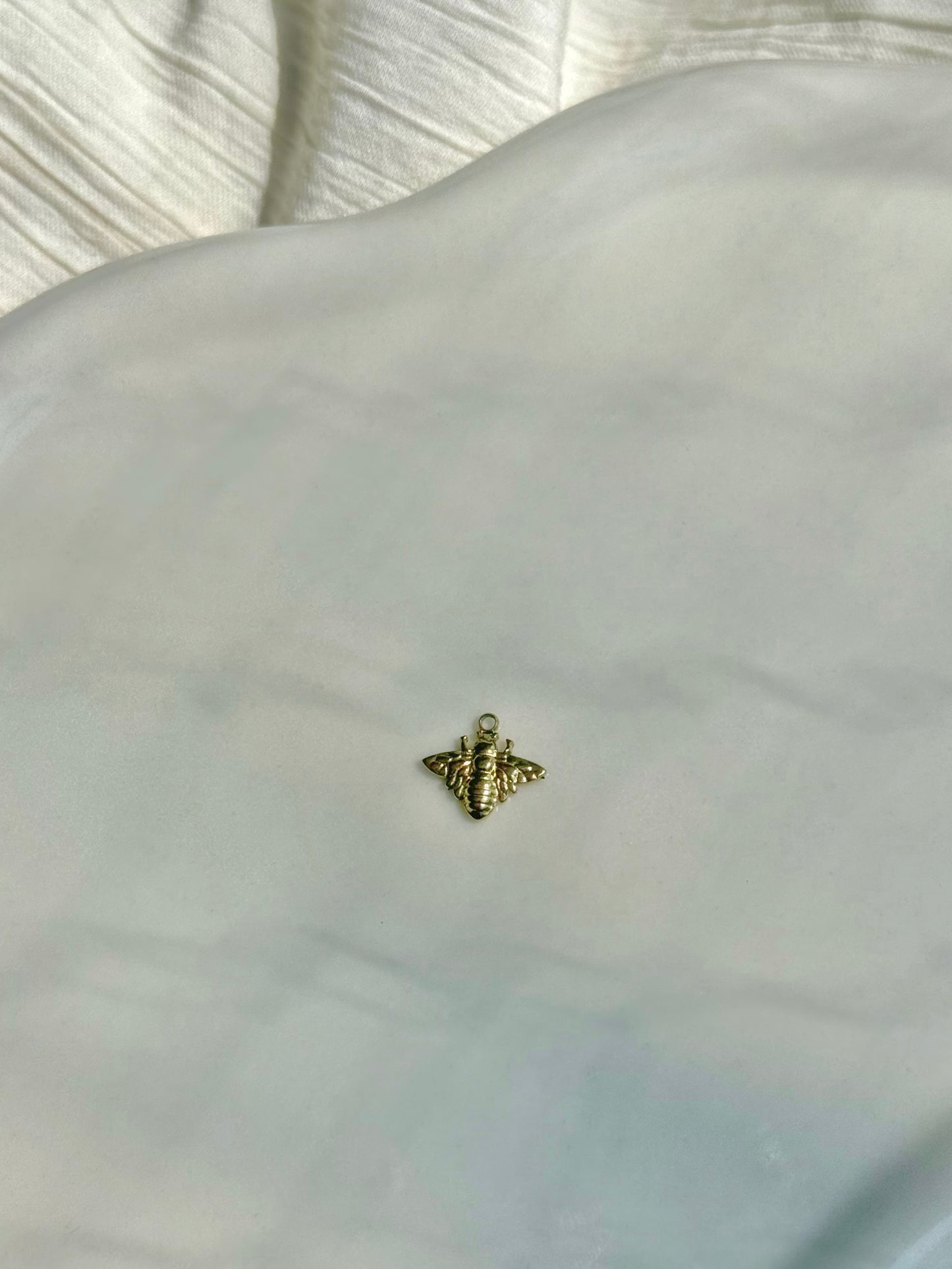 Breloque abeille ( pour bracelet )