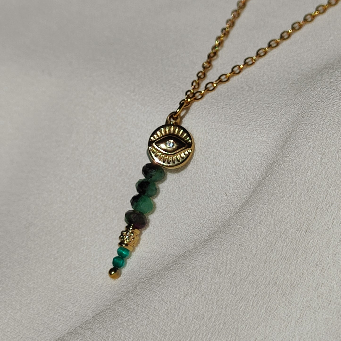 Collier Nola